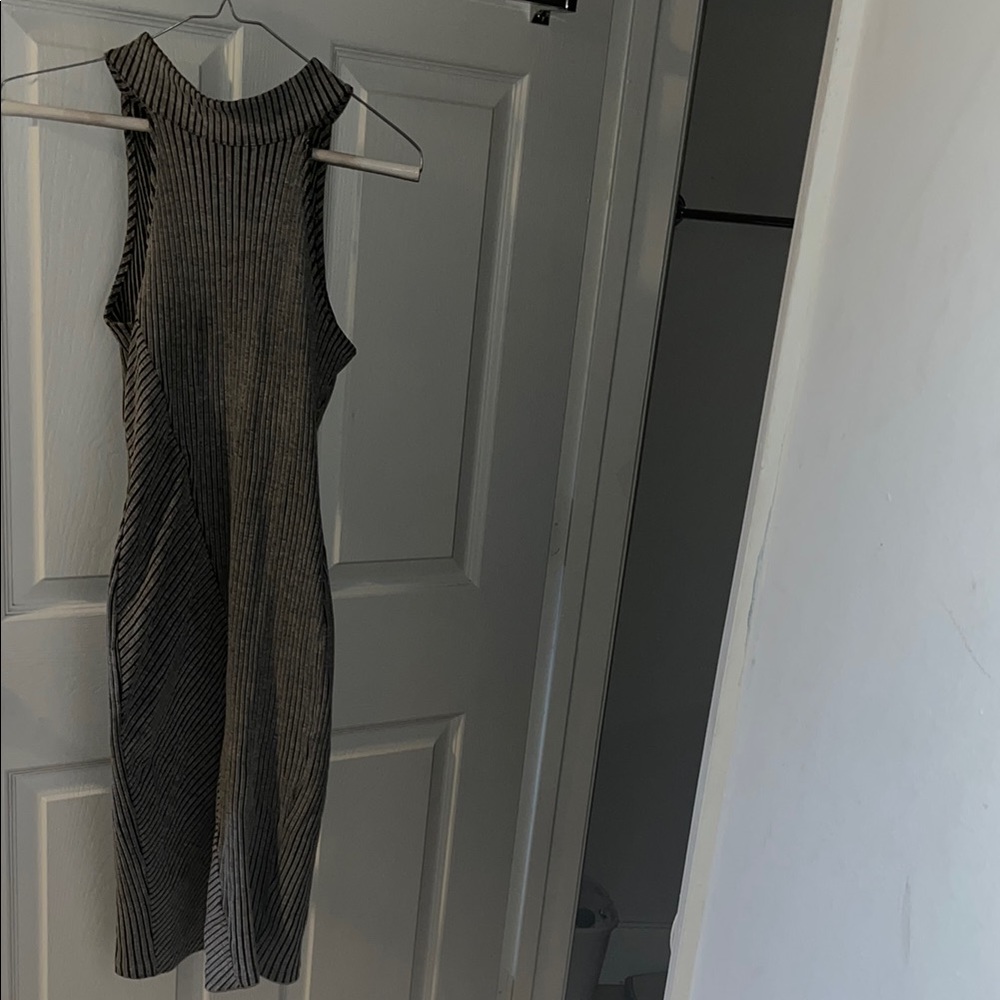 Sleeveless Grey Ribbed Dress